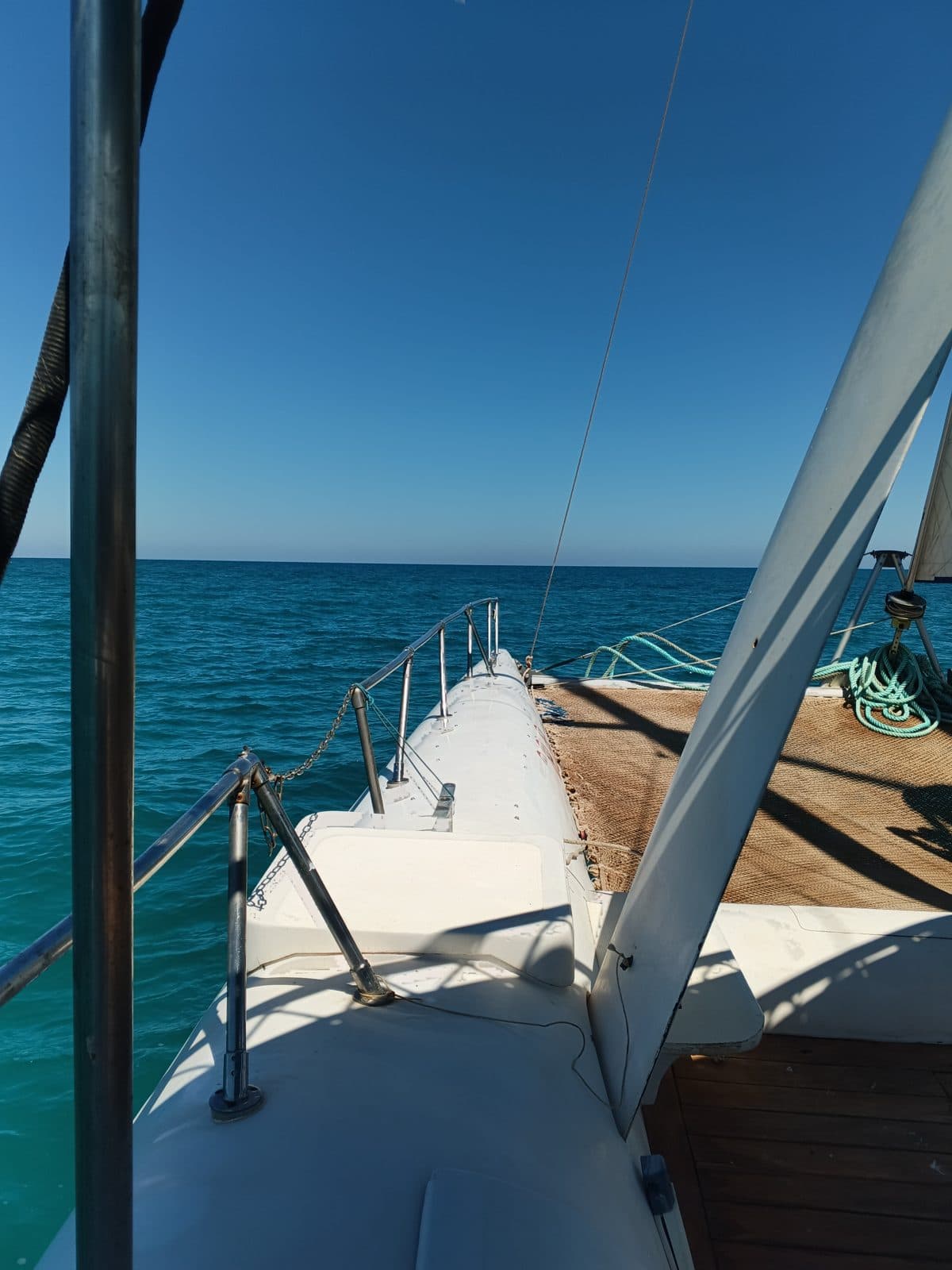 Catamaran Blue Lagoon privatiséiert — 2h bis ganzen Dag, nëmme fir Iech — photo 7